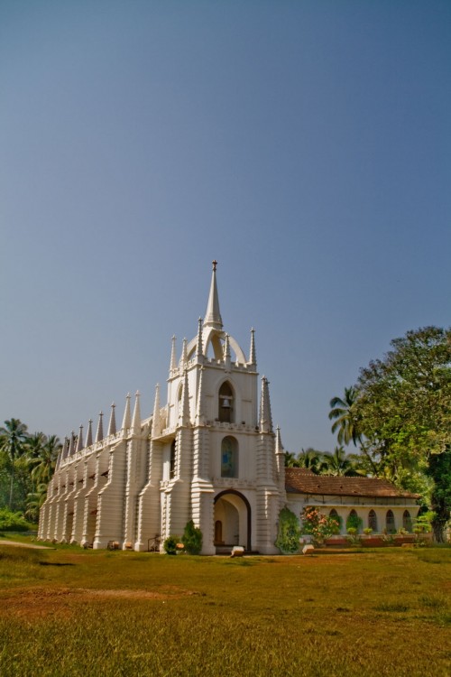 Mae de Deus church - Saligao Vertical shot